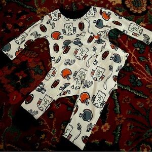 Carter's Boys  Snug Fit Cotton Football Pajama Set - size 12M - Long sleeve